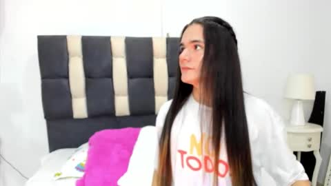 Snapshot of rhiannacoral chatting on 02-16-25, 08:00 rhiannacoral online show from 02-16-25, 08:00