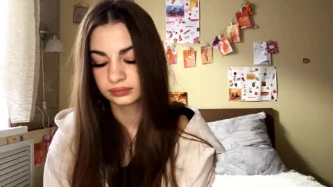 Snapshot of rhiannonmuccigrosso chatting on 10-29-25, 08:49 Anna online show from 10-29-25, 08:49