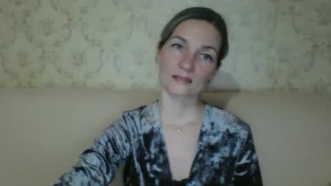 Snapshot of rialur09 chatting on 02-24-25, 04:36 Galina online show from 02-24-25, 04:36