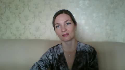 Snapshot of rialur09 chatting on 03-07-25, 10:24 Galina online show from 03-07-25, 10:24