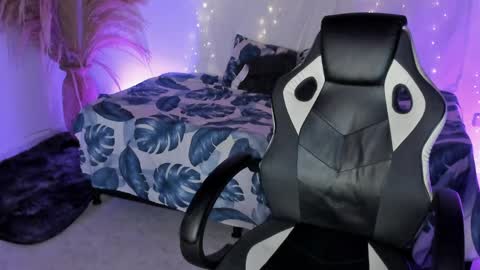 RianaK online show from 04-06-26, 04:46