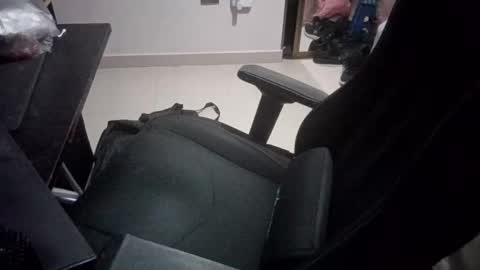 Snapshot of riazwork13 chatting on 11-05-25, 02:33 riazwork13 online show from 11-05-25, 02:33