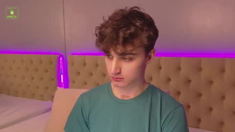 Snapshot of richard_steele_hot chatting on 11-04-25, 03:22 Richard online show from 11-04-25, 03:22