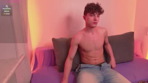 Snapshot of richard_steele_hot chatting on 12-17-25, 03:29 Richard online show from 12-17-25, 03:29