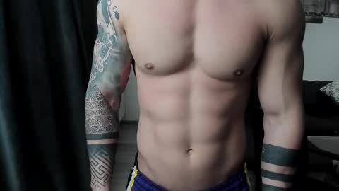 Snapshot of richarddarell chatting on 01-18-26, 06:06 RichardDarell online show from 01-18-26, 06:06