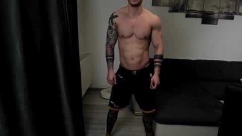 Snapshot of richarddarell chatting on 02-05-26, 05:56 RichardDarell online show from 02-05-26, 05:56