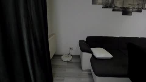 Snapshot of richarddarell chatting on 02-14-26, 06:54 RichardDarell online show from 02-14-26, 06:54