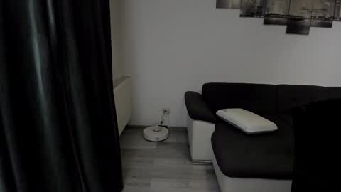 Snapshot of richarddarell chatting on 02-17-26, 06:43 RichardDarell online show from 02-17-26, 06:43