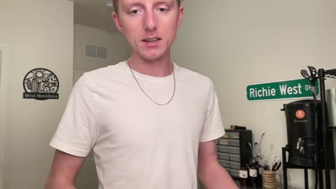 Snapshot of richiewest chatting on 02-05-25, 12:10 Richie online show from 02-05-25, 12:10