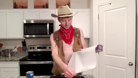 Snapshot of richiewest chatting on 10-18-25, 01:08 Richie online show from 10-18-25, 01:08