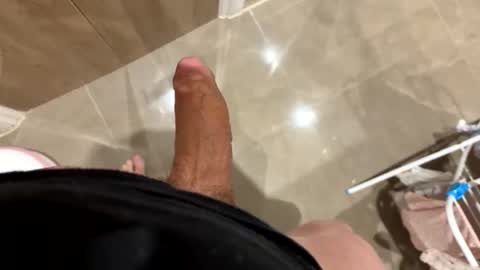 Snapshot of richmondal83 chatting on 11-19-25, 05:57 richmondal83 online show from 11-19-25, 05:57