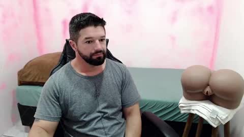 Snapshot of richrolland chatting on 12-07-24, 01:29 Rickseduction online show from 12-07-24, 01:29