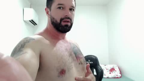 Snapshot of richrolland chatting on 02-26-25, 01:32 Rickseduction online show from 02-26-25, 01:32