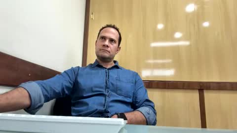 Rick Arian online show from 10-08-25, 01:09