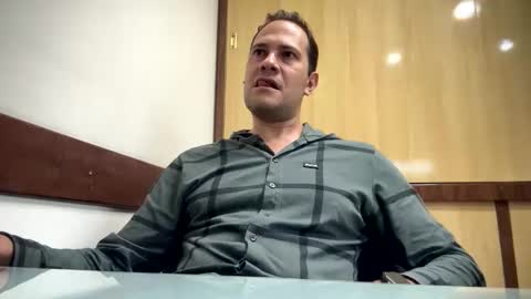 Rick Arian online show from 11-18-25, 03:16