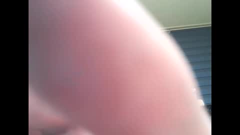 Snapshot of ricky200109 chatting on 10-17-25, 07:33 ricky200109 online show from 10-17-25, 07:33