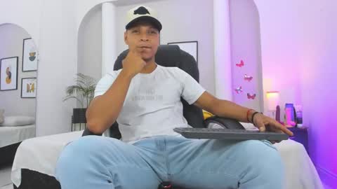 Ricky  online show from 10-27-25, 08:46