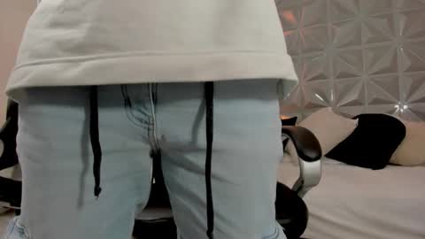 Ricky  online show from 11-22-25, 07:02