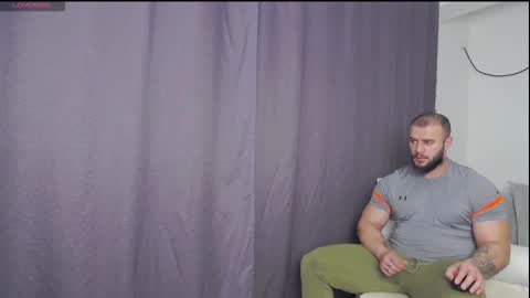 Snapshot of rickymiami1 chatting on 01-05-26, 06:44 rickymiami1 online show from 01-05-26, 06:44