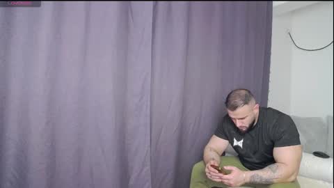 Snapshot of rickymiami1 chatting on 02-20-26, 08:31 rickymiami1 online show from 02-20-26, 08:31