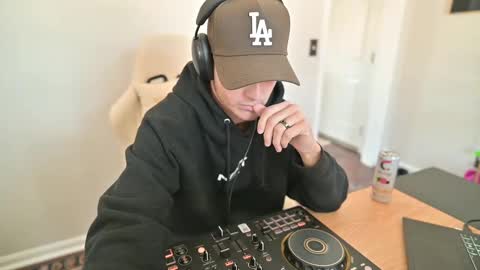 Ricky online show from 01-14-25, 04:40