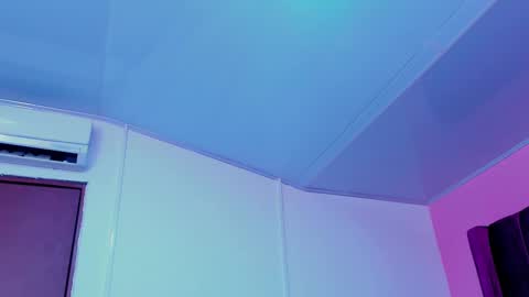 Rihanna hotx online show from 09-28-25, 04:56