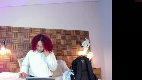 Sara online show from 09-10-25, 10:04