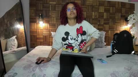 Sara online show from 09-25-25, 10:08