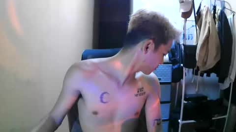 riiichie12 online show from 11-09-25, 06:06