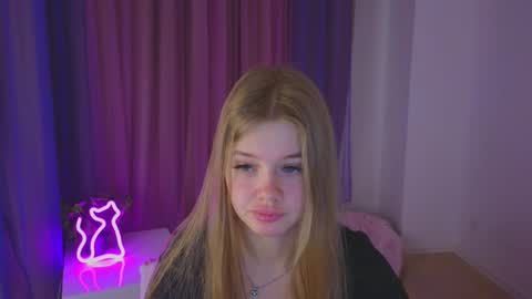 Snapshot of riinaaa chatting on 10-12-25, 08:30 Rina online show from 10-12-25, 08:30