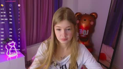 Rina online show from 03-04-26, 09:32