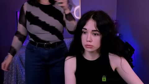 Snapshot of riley_sanders chatting on 11-04-25, 08:30 Meow online show from 11-04-25, 08:30