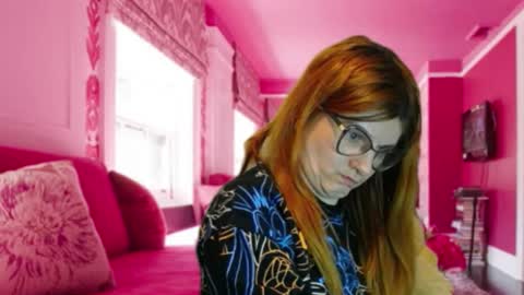 Snapshot of rileycomely chatting on 02-14-25, 01:13 RileyComely online show from 02-14-25, 01:13