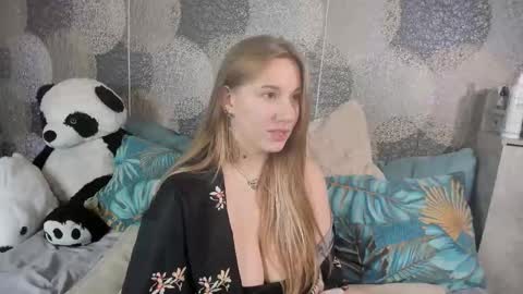 Rina online show from 10-28-25, 07:49