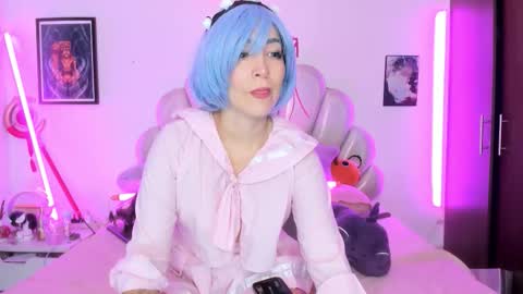 Snapshot of riniryokouwu chatting on 10-07-25, 10:40 online show from 10-07-25, 10:40