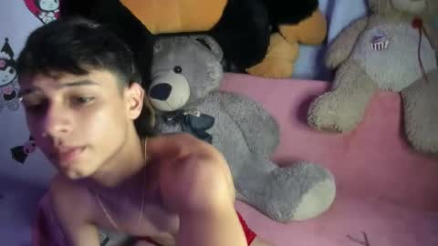 Snapshot of rio_ponce chatting on 11-26-25, 02:23 RIO PONCE online show from 11-26-25, 02:23