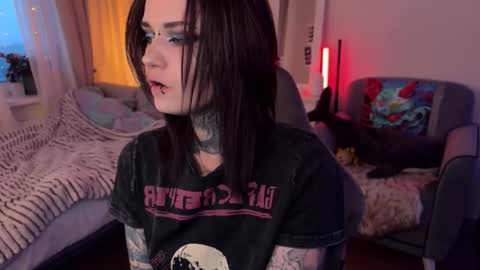   DianaBrite            fansl y online show from 11-29-25, 01:14