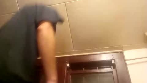 Snapshot of ripperusa33 chatting on 09-27-25, 02:05 ripperusa33 online show from 09-27-25, 02:05