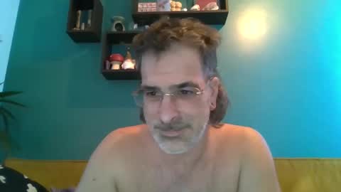 Snapshot of risa248_ chatting on 02-18-26, 12:12 risa248_ online show from 02-18-26, 12:12