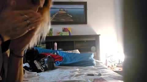 Snapshot of rjeanr chatting on 02-14-25, 11:21 Randiz online show from 02-14-25, 11:21