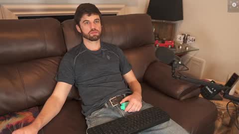 Ryan aka KeylimeRy online show from 01-02-25, 10:55