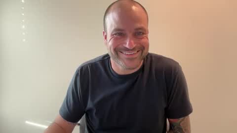 roadking1122 online show from 11-19-25, 08:42