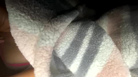 Snapshot of roarmance1 chatting on 11-12-25, 07:31 roarmance1 online show from 11-12-25, 07:31