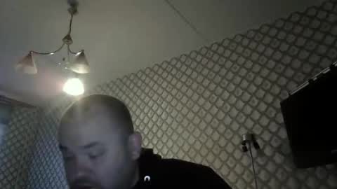 rob18997 online show from 12-22-25, 07:27