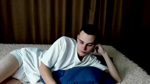 robert10211 online show from 02-04-26, 10:32