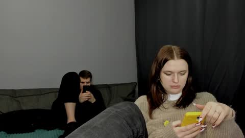 Snapshot of robert_lisa chatting on 12-26-24, 03:42 Lisa and Robert i am online all days 900 am GMT3 online show from 12-26-24, 03:42