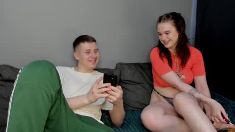 Snapshot of robert_lisa chatting on 02-02-25, 06:58 Lisa and Robert i am online all days 900 am GMT3 online show from 02-02-25, 06:58