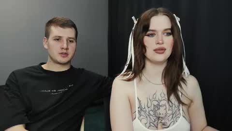 Snapshot of robert_lisa chatting on 02-15-25, 05:28 Lisa and Robert i am online all days 900 am GMT3 online show from 02-15-25, 05:28