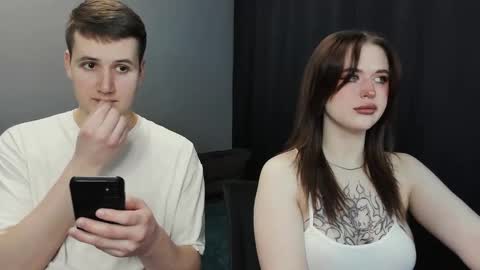 Snapshot of robert_lisa chatting on 02-17-25, 10:47 Lisa and Robert i am online all days 900 am GMT3 online show from 02-17-25, 10:47