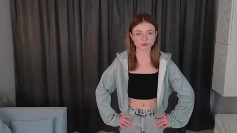 Martha online show from 09-29-25, 01:38